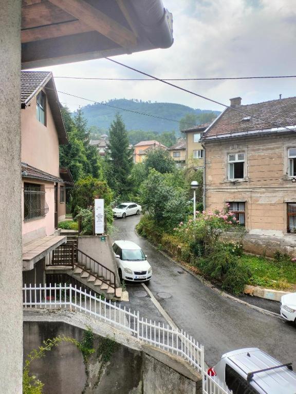 Exotic Nature Hostel Сараево Экстерьер фото